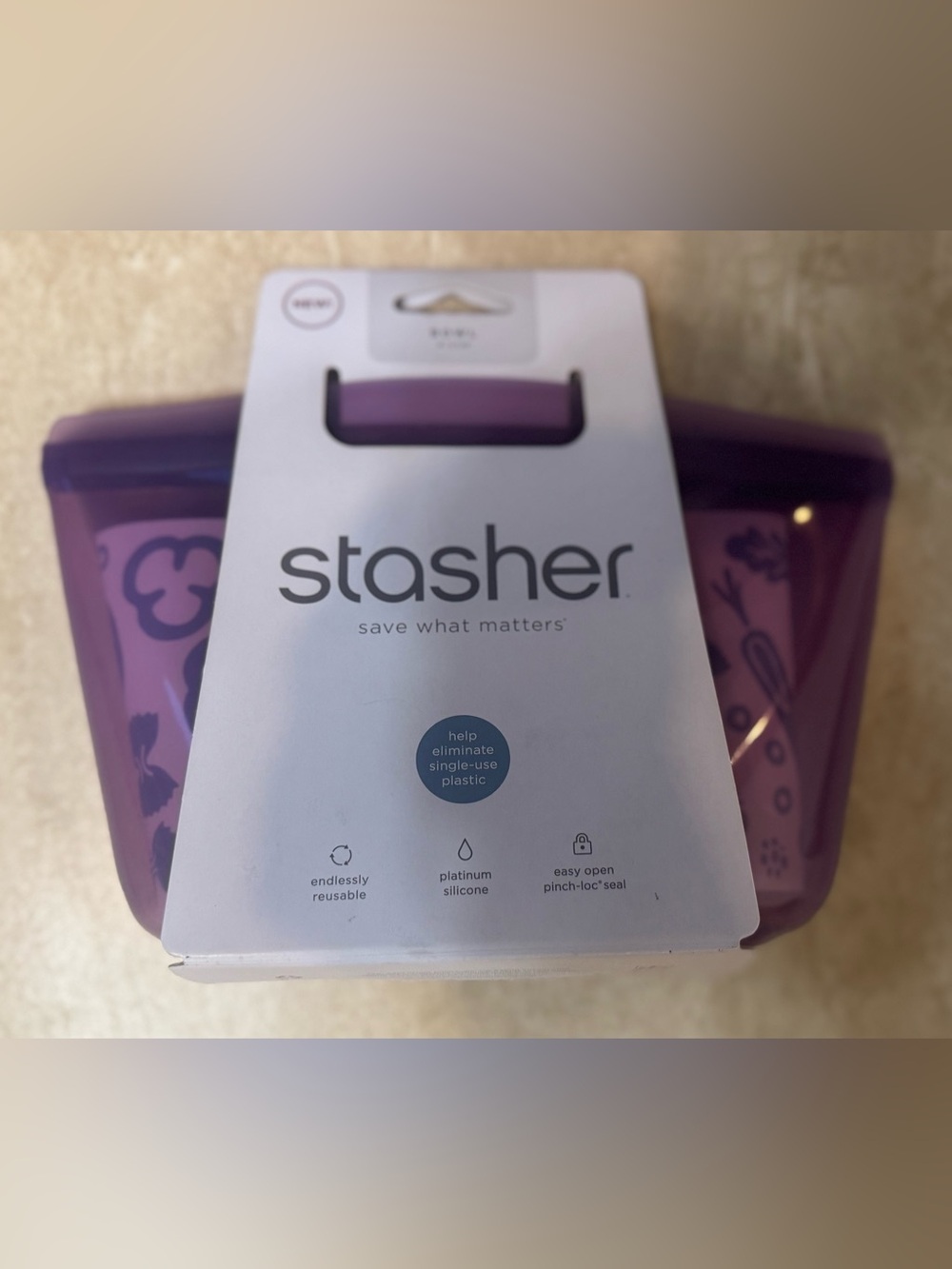 Stasher™ Silicone Reusable 2- 4 Cup Bowls, 2-Cup, and 1 Sandwich - Picture 7 of 11